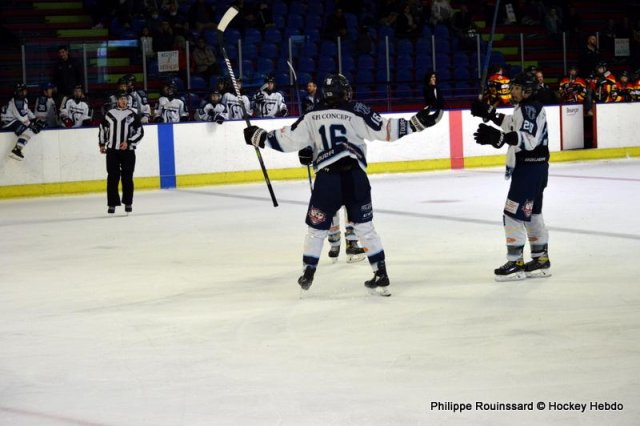Photo hockey reportage U17 : Tours bronzé sur le fil