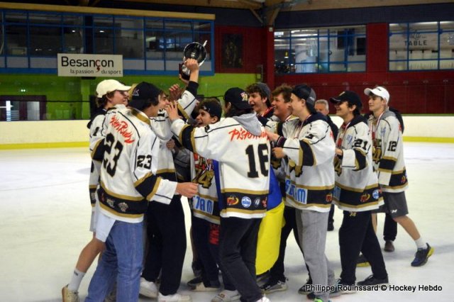 Photo hockey reportage U17 Excellence : Le HC74 champion !