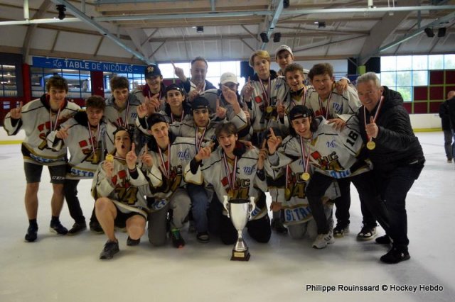 Photo hockey reportage U17 Excellence : Le HC74 champion !