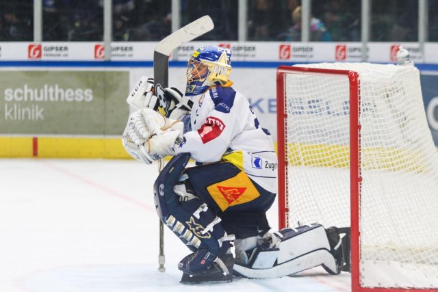 Photo hockey match Zürich - Zug le 25/04/2022