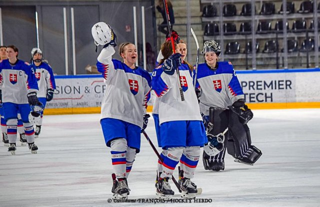 Photo hockey match Austria - Slovakia le 30/04/2022