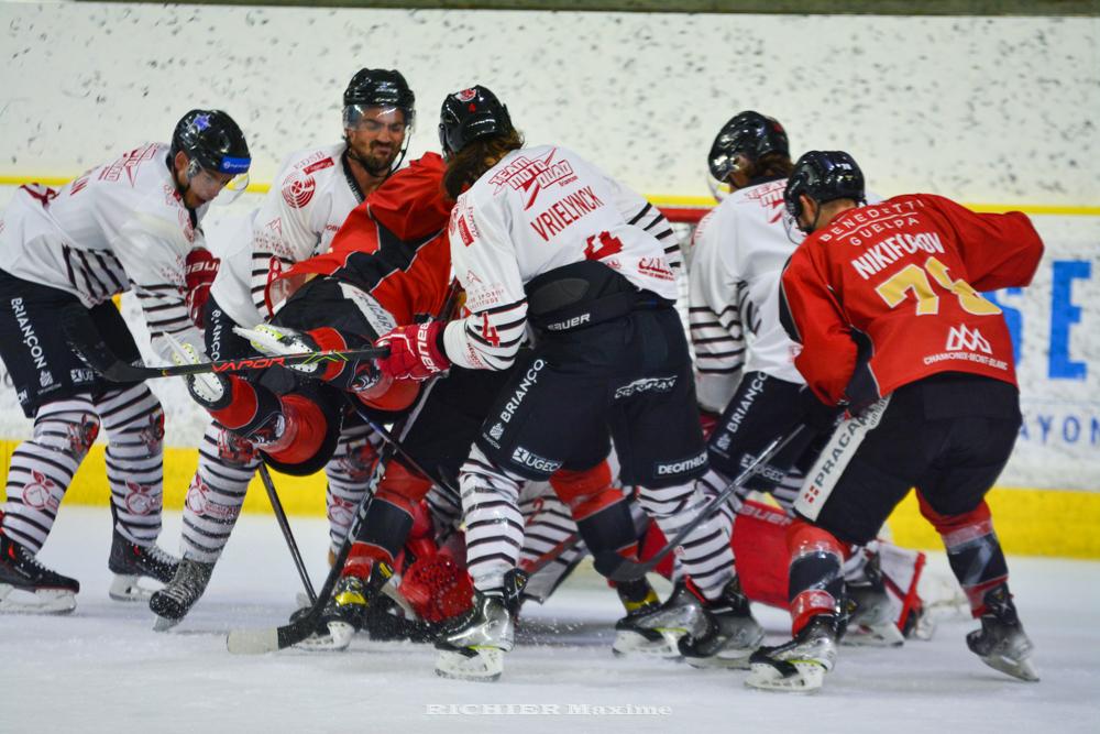 Chamonix  3 - 2 Briançon 