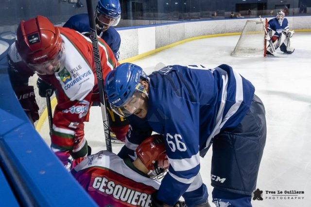 Photo hockey match Paris (FV) - Courbevoie  le 01/10/2022
