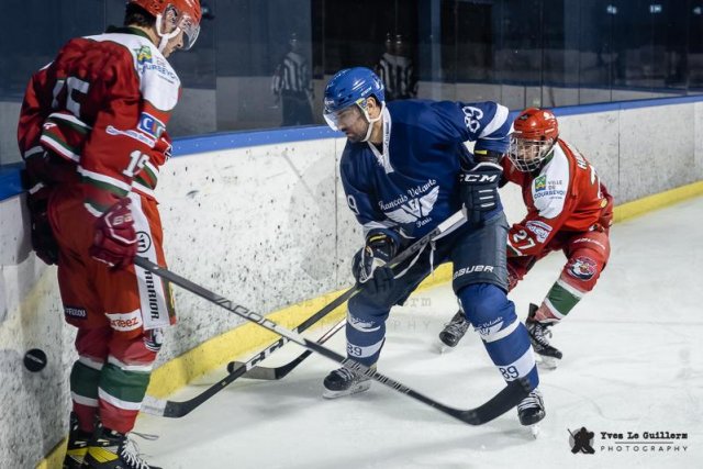 Photo hockey match Paris (FV) - Courbevoie  le 01/10/2022