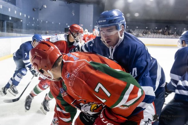 Photo hockey match Paris (FV) - Courbevoie  le 01/10/2022