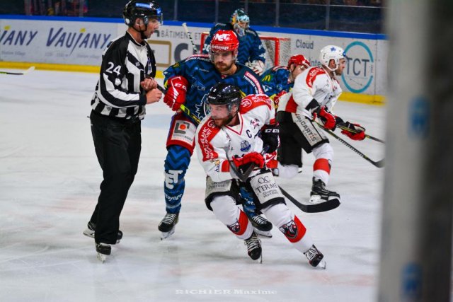 Photo hockey match Grenoble  - Chamonix  le 14/10/2022