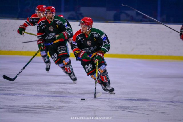 Photo hockey match Mont-Blanc - Neuilly/Marne le 15/10/2022