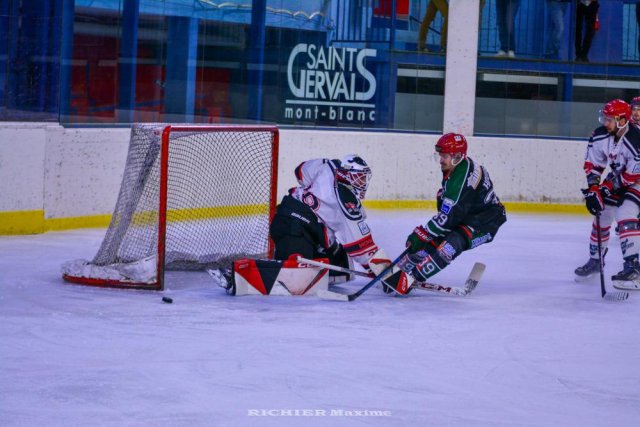 Photo hockey match Mont-Blanc - Neuilly/Marne le 15/10/2022