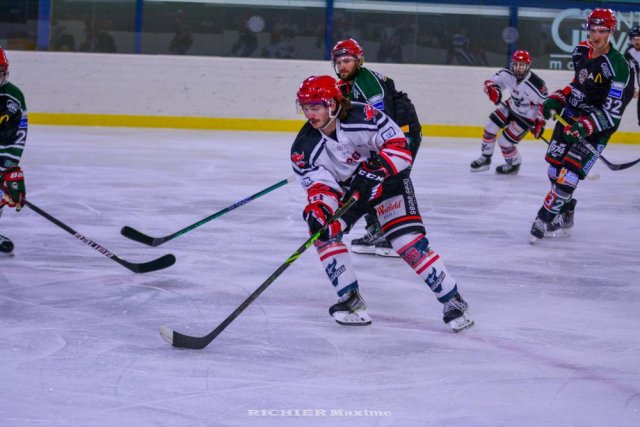 Photo hockey match Mont-Blanc - Neuilly/Marne le 15/10/2022