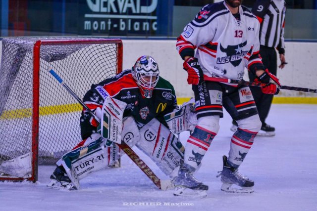 Photo hockey match Mont-Blanc - Neuilly/Marne le 15/10/2022