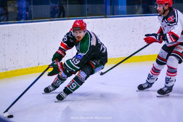 Photo hockey match Mont-Blanc - Neuilly/Marne le 15/10/2022