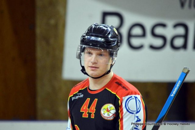 Photo hockey reportage N1 : Le survol des Rapaces