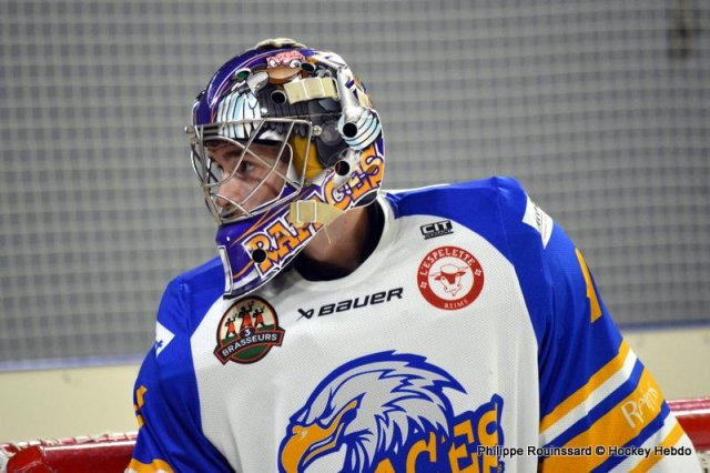 Photo hockey reportage N1 : Le survol des Rapaces
