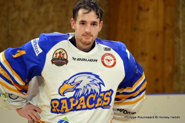 Photo hockey reportage N1 : Le survol des Rapaces