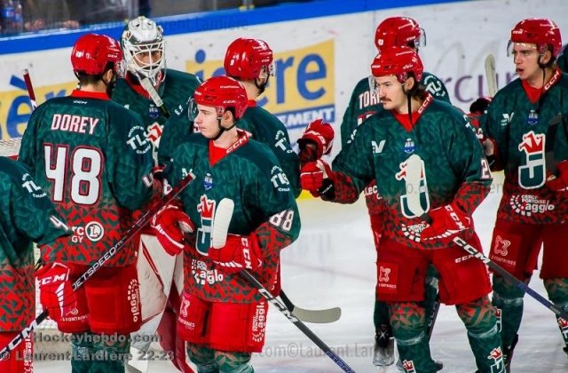 Photo hockey match Grenoble  - Cergy-Pontoise le 04/11/2022