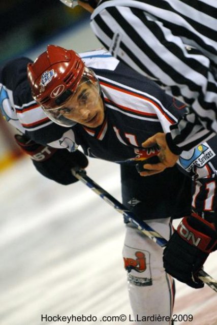 Photo hockey reportage Grenoble s'incline d'un but , 5 à 6 