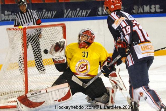 Photo hockey reportage Grenoble s'incline d'un but , 5 à 6 