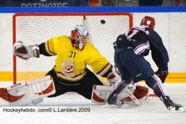 Photo hockey reportage Grenoble s'incline d'un but , 5 à 6 