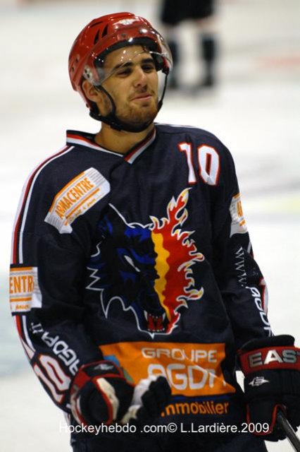Photo hockey reportage Grenoble s'incline d'un but , 5 à 6 