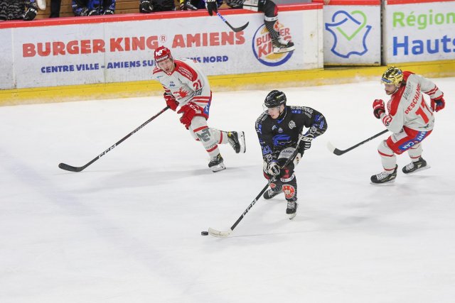 Photo hockey match Amiens  - Grenoble  le 27/11/2022