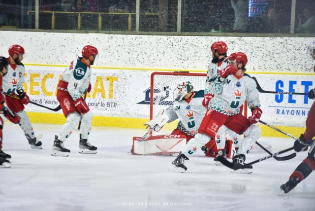 Photo hockey match Chamonix  - Cergy-Pontoise le 04/12/2022