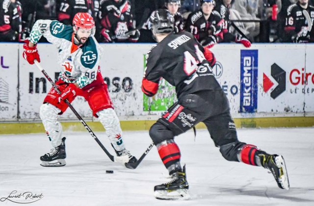 Photo hockey match Bordeaux - Cergy-Pontoise le 06/12/2022