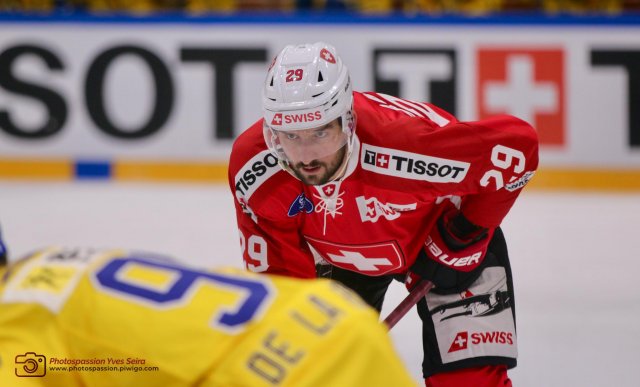 Photo hockey match Sweden - Switzerland le 15/12/2022