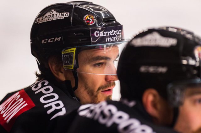 Photo hockey match Morzine-Avoriaz - Tours  le 21/12/2022