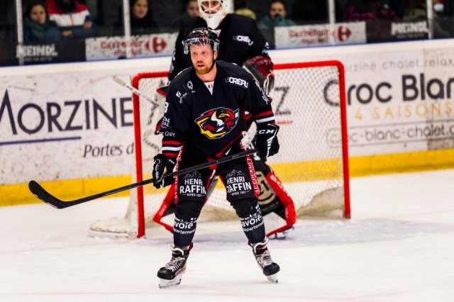 Photo hockey match Morzine-Avoriaz - Tours  le 21/12/2022