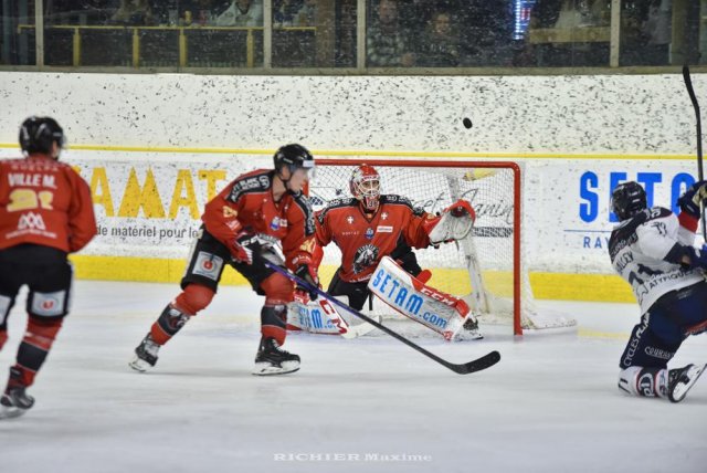 Photo hockey match Chamonix  - Angers  le 27/12/2022