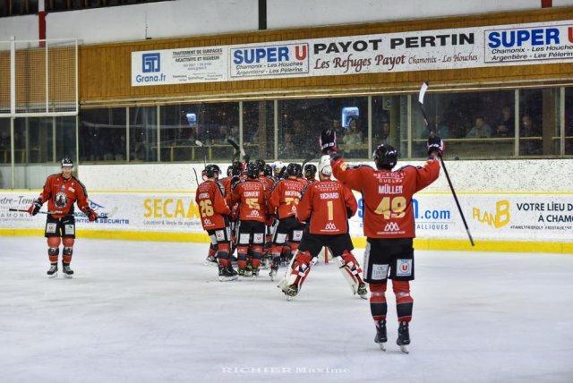 Photo hockey match Chamonix  - Angers  le 27/12/2022