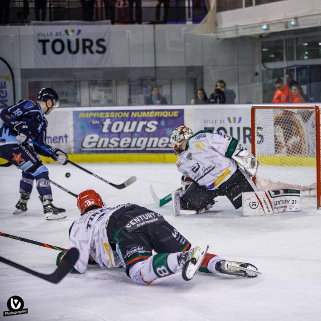 Photo hockey match Tours  - Mont-Blanc le 14/01/2023