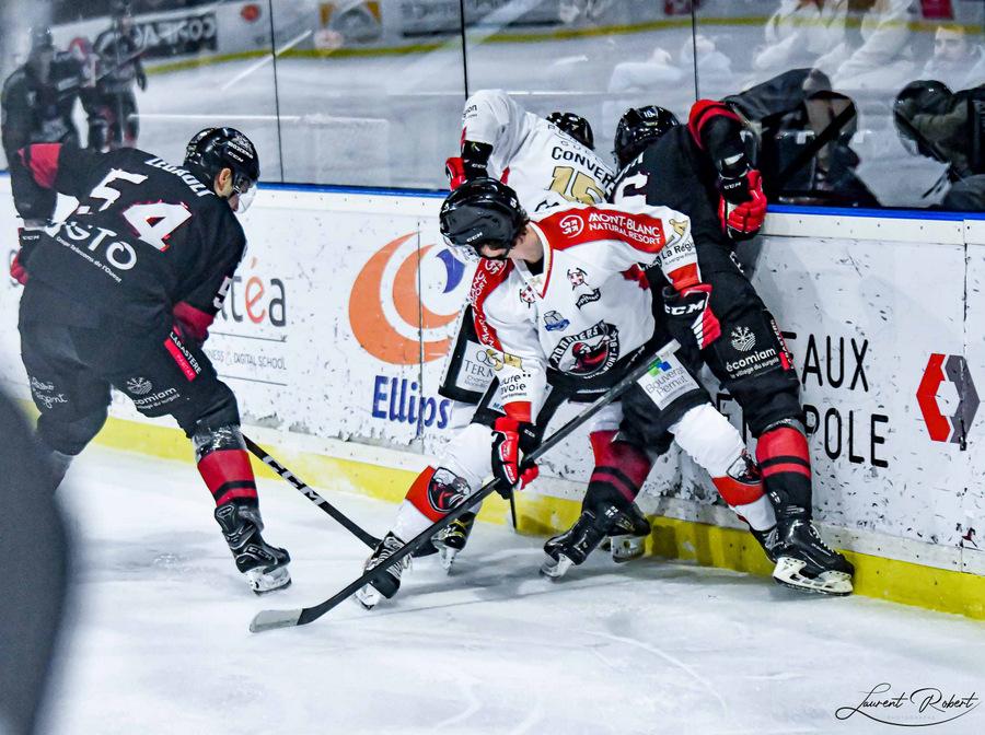 Bordeaux 5 - 2 Chamonix 