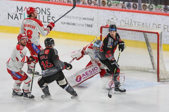 Photo hockey match Amiens  - Grenoble  le 27/01/2023