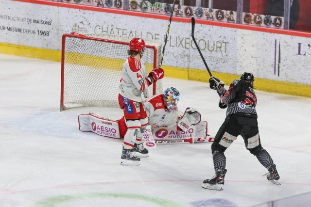 Photo hockey match Amiens  - Grenoble  le 27/01/2023