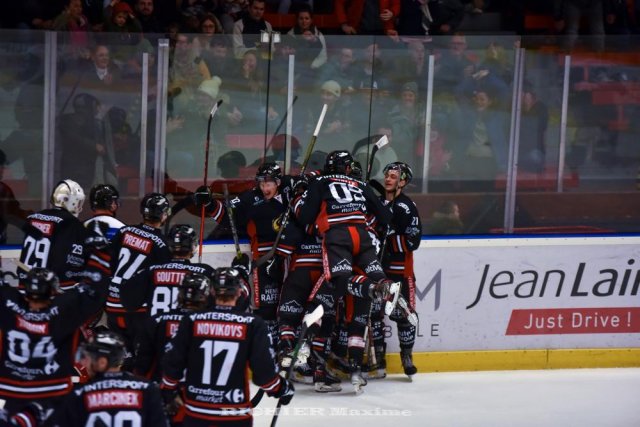 Photo hockey match Morzine-Avoriaz - Nantes le 04/02/2023