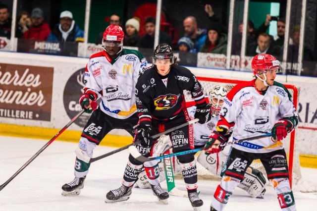 Photo hockey match Morzine-Avoriaz - Mont-Blanc le 15/02/2023