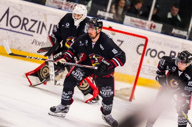 Photo hockey match Morzine-Avoriaz - Mont-Blanc le 15/02/2023