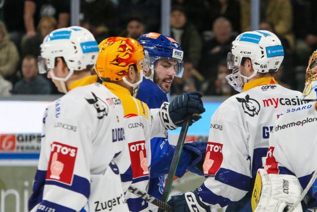 Photo hockey match Zürich - Zug le 26/02/2023