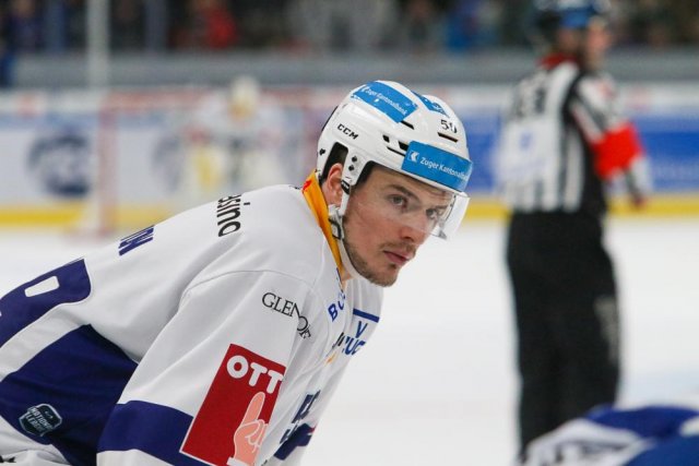 Photo hockey match Zürich - Zug le 26/02/2023
