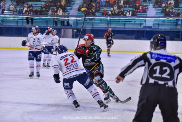 Photo hockey match Mont-Blanc - Caen  le 11/03/2023
