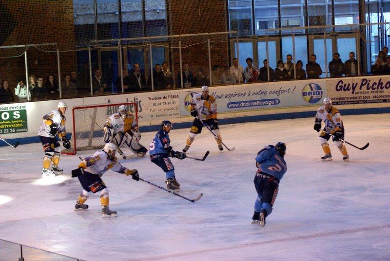 Angers  8 - 5 Chamonix 