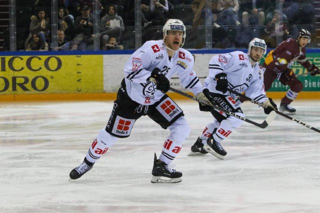 Photo hockey match Genève - Lugano le 18/03/2023