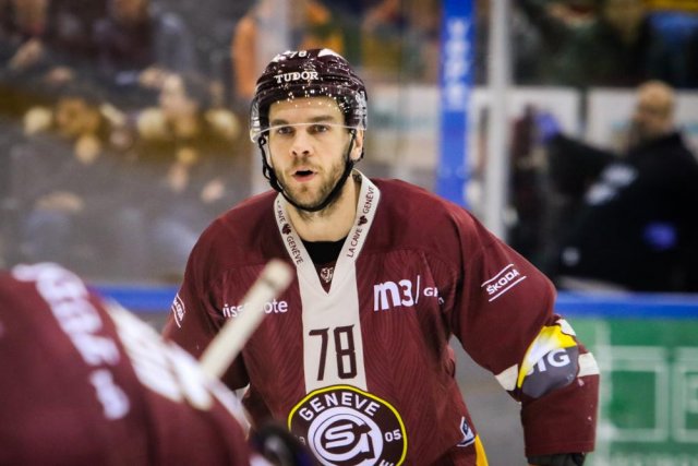 Photo hockey match Genève - Lugano le 18/03/2023