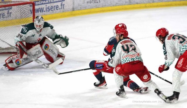 Photo hockey match Grenoble  - Cergy-Pontoise le 21/03/2023