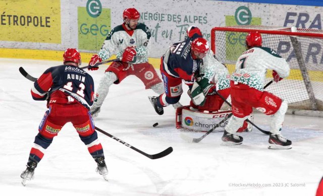 Photo hockey match Grenoble  - Cergy-Pontoise le 21/03/2023