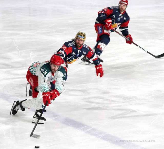 Photo hockey match Grenoble  - Cergy-Pontoise le 21/03/2023