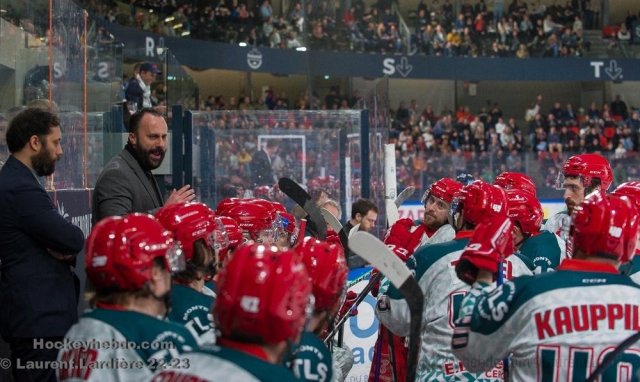 Photo hockey match Grenoble  - Cergy-Pontoise le 21/03/2023
