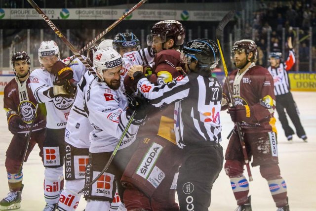 Photo hockey match Genève - Lugano le 24/03/2023