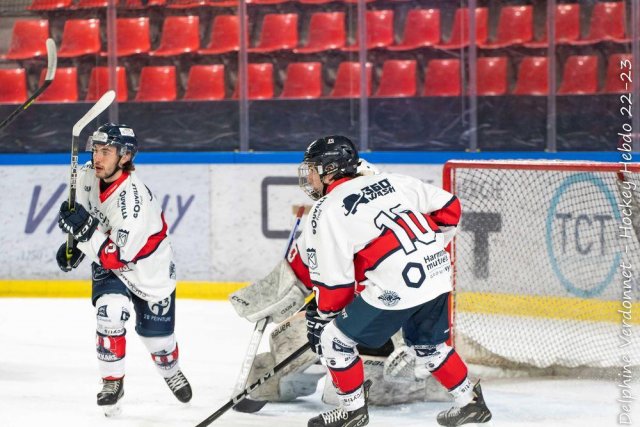 Photo hockey reportage U20 Grenoble file en finale avec facilité